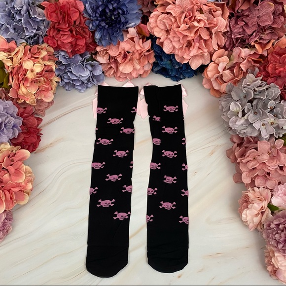 Gothic Long Black Knee High Stockings with Skulls & Pink Bows - Picture 11 of 16